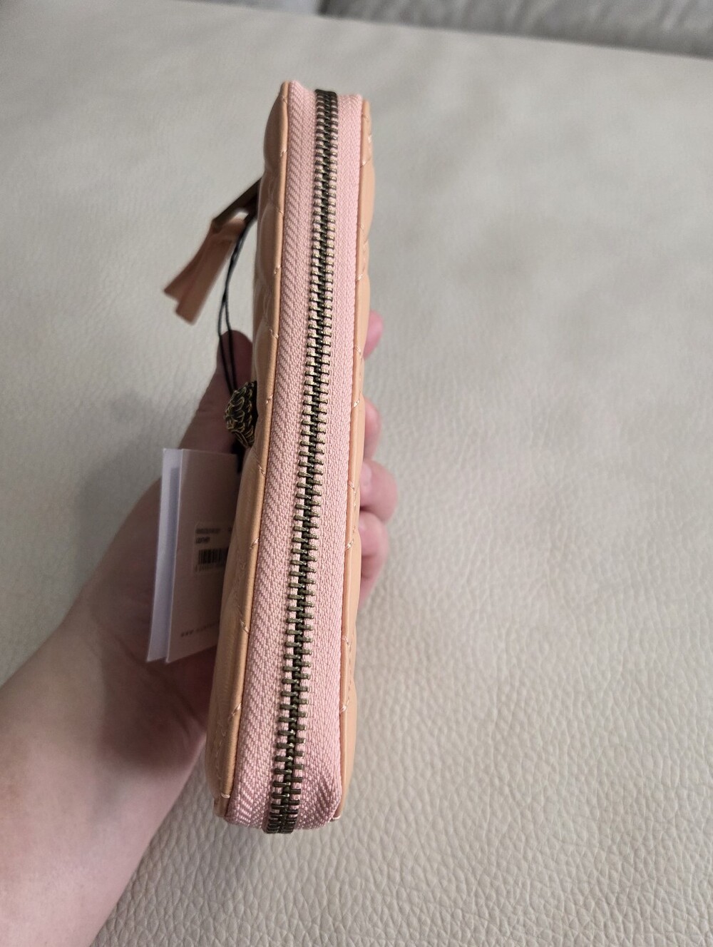 NWT - Kurt Geiger Women's Lambskin Leather Kensington Zip Around Wallet - Picture 4 of 8